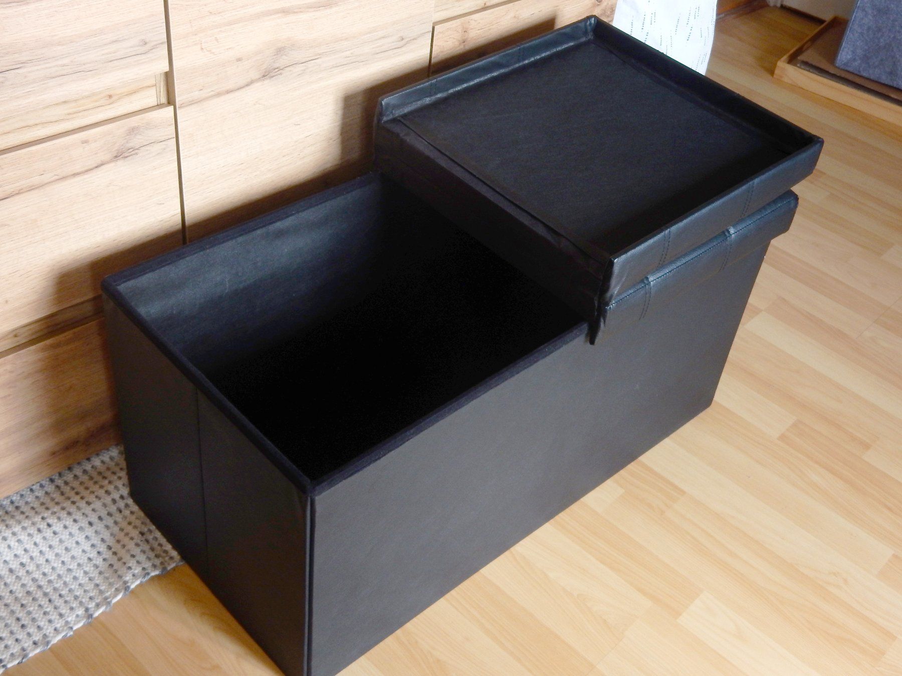 Sgabelli: Faltbarer Sitzhocker mit Stauraum und klappbarem Deckel – Usato da Fribourg venduto da Freckles. 1