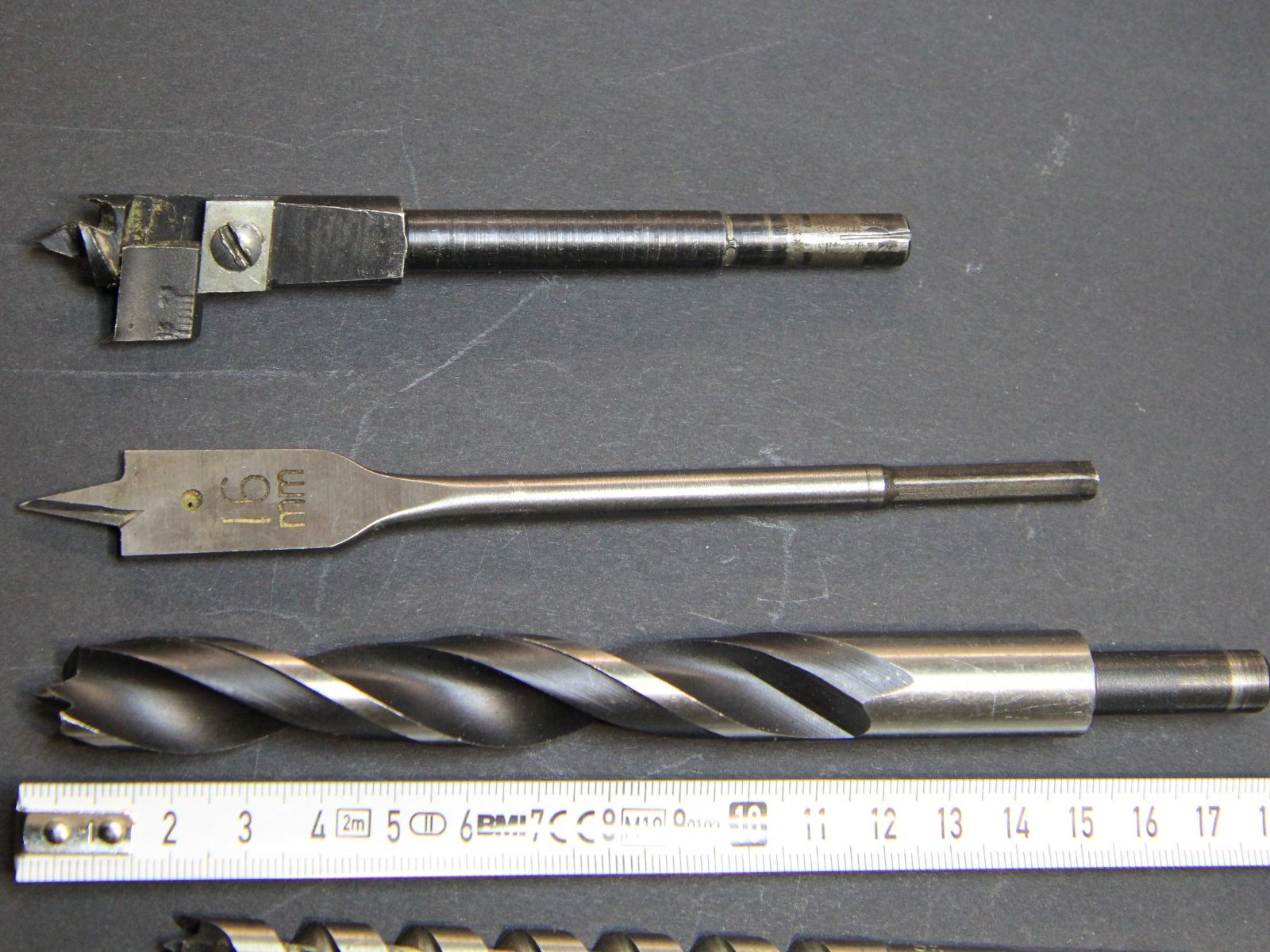 Tutti gli attrezzi: Holzbohrer Set, Schlangenbohrer, Forstnerbohrer, etc. – Usato da Hölstein venduto da Kraftpaket 1