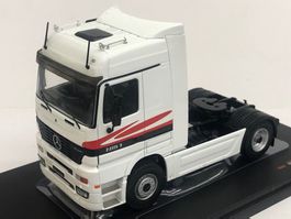 Mercedes Benz Actros 1:43 IXO