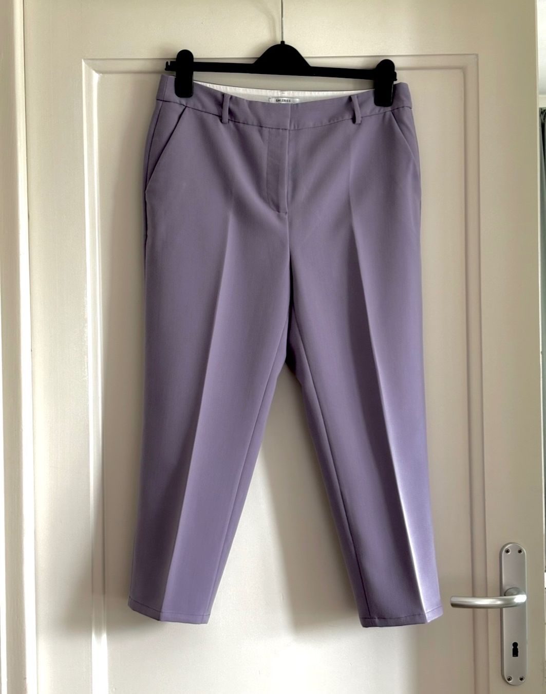 Pantaloni: Women's slacks - Galeries Lafayette - size 40 – Usato da Cully venduto da Maar_K