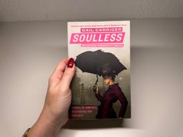 NOVEL: Gail Carriger, Soulless