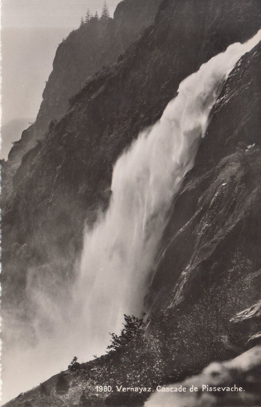 Cartoline postali: Vernayaz Cascade Pissevache, ca. 1940 – Usato da Bürglen TG venduto da StampGraf