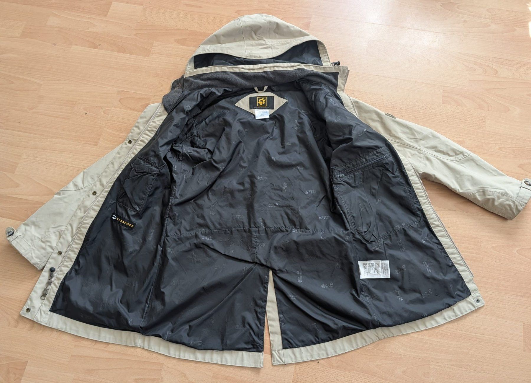 Jack Wolfskin Giacche: Jack Wolfskin Outdoor-Jacke – Usato da Wahlendorf venduto da djsteven72 1