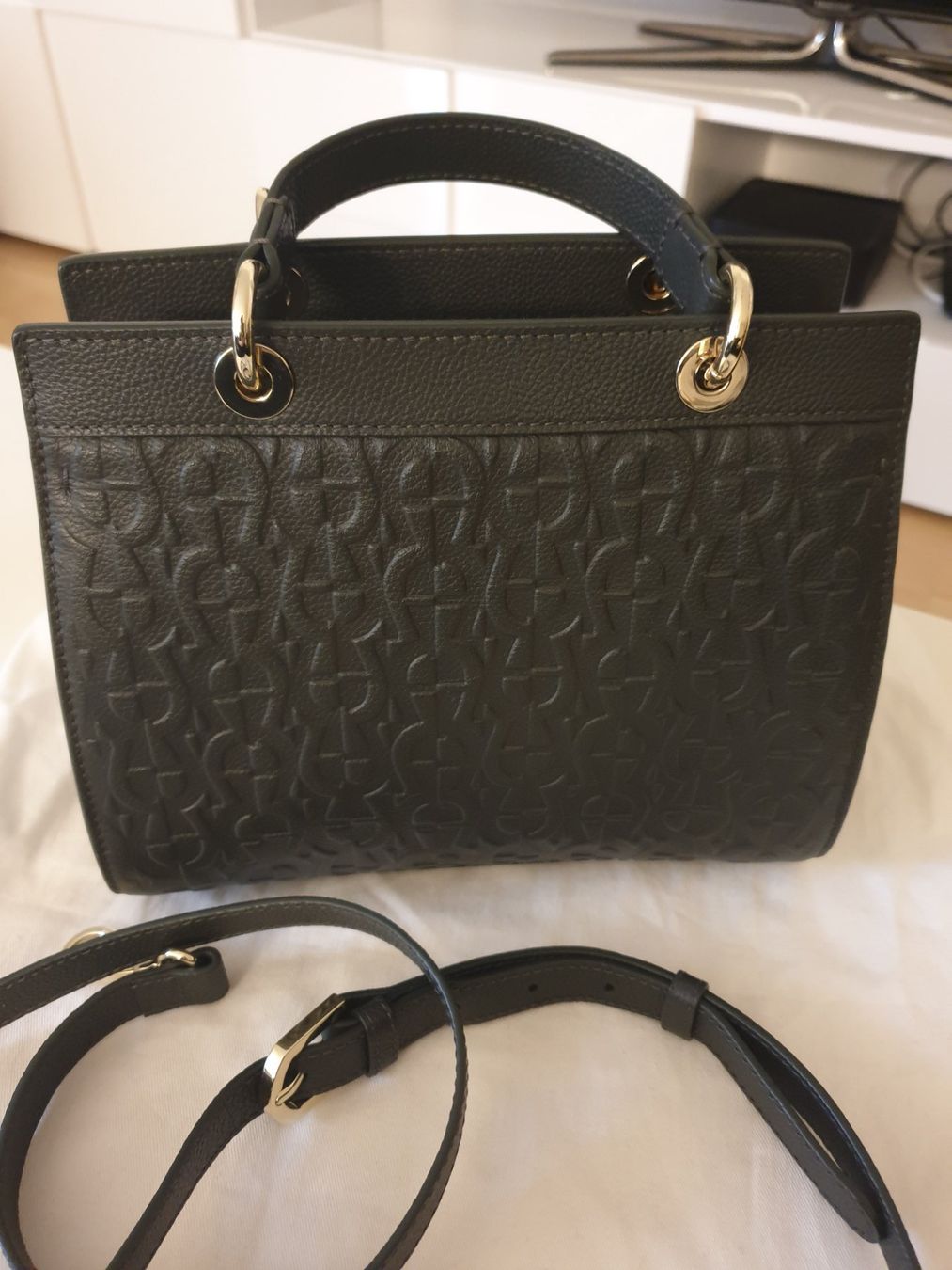 Aigner Borse da donna: AIGNER Damen Tasche – Nuovo (secondo la descrizione) da Biel/Bienne venduto da MariMari05 1