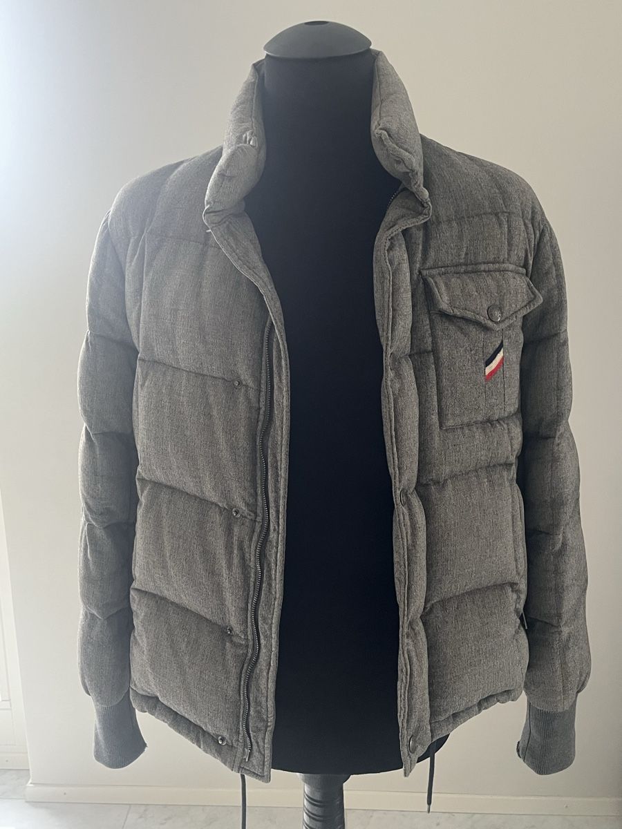 Moncler Giacche: Moncler Jacke. Daunen. Grau. – Usato da Bösingen venduto da riedom01 3