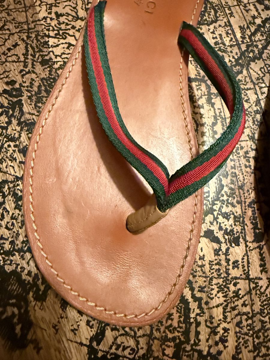 Gucci Scarpe da uomo: Gucci Web Stripe Leather Flip Flops Sandals – Nuovo (secondo la descrizione) da Versoix venduto da pen_6hgs 3