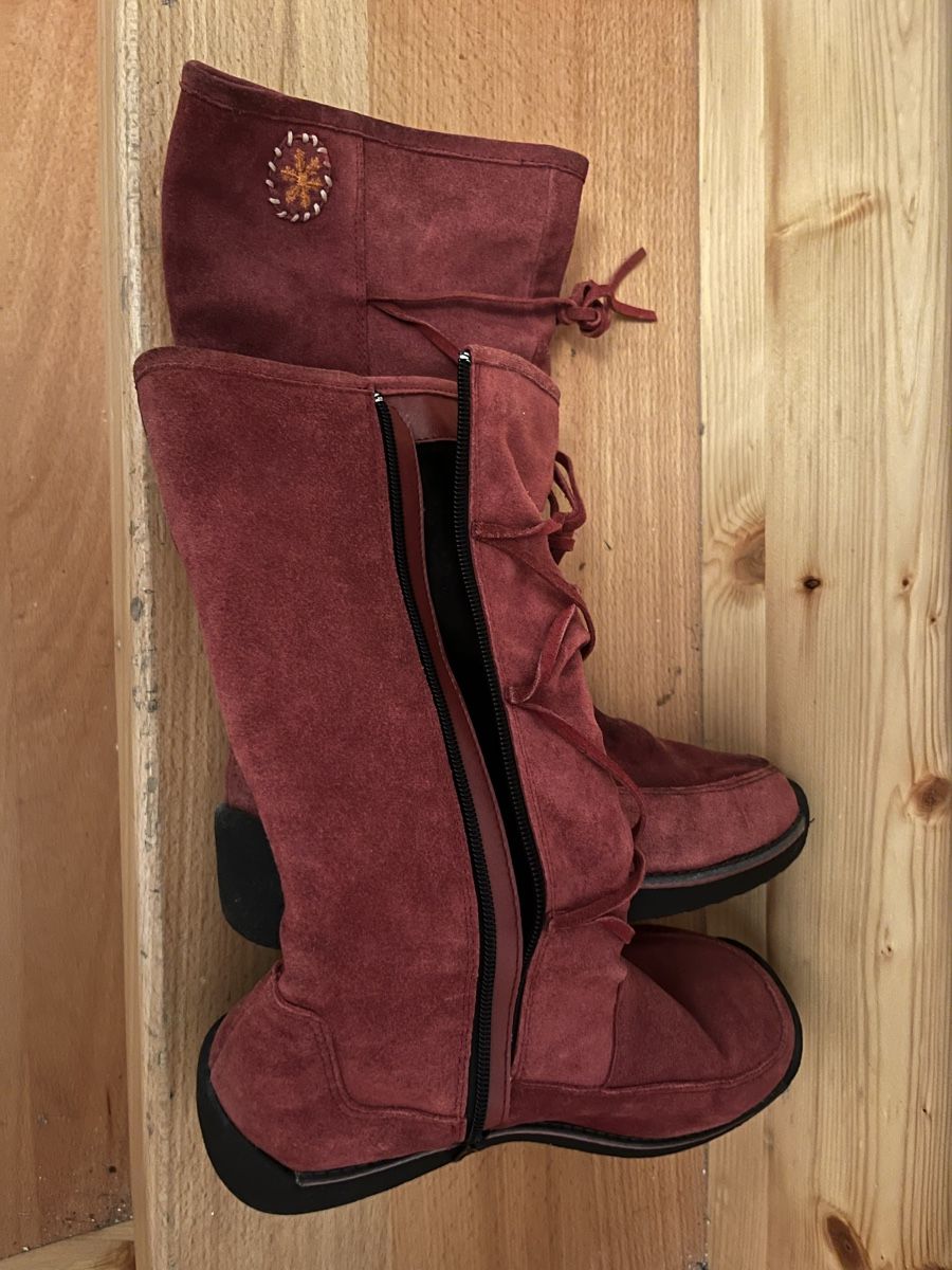 Hufschuhe: Boots red suede :37gr – Gebraucht aus Zürich von Proton_Slit 1