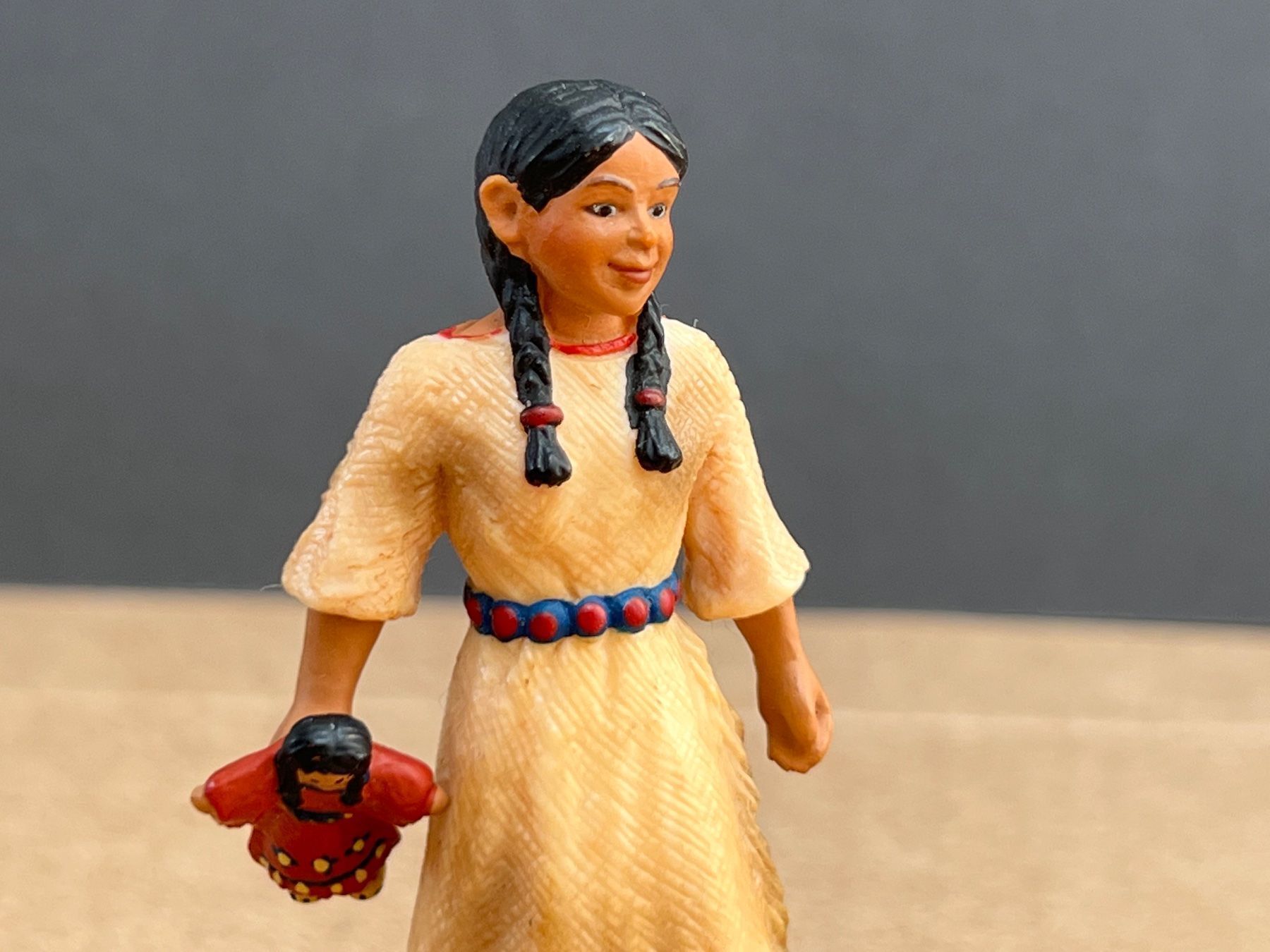 Schleich Statuette: Schleich 70306 Sioux Mädchen Indianer – Usato da Ennetbaden venduto da mapa05 1