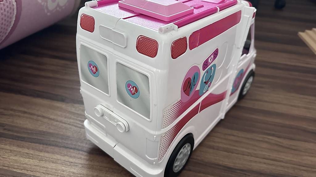 Giocattoli: Barbie Krankenwagen – Usato da Matzendorf venduto da Dindli06 1