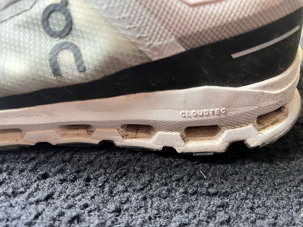 On Chaussures hommes: ON Cloudtec Gr. 43, Unisex – D'occasion à Scuol par l_xdm2 4