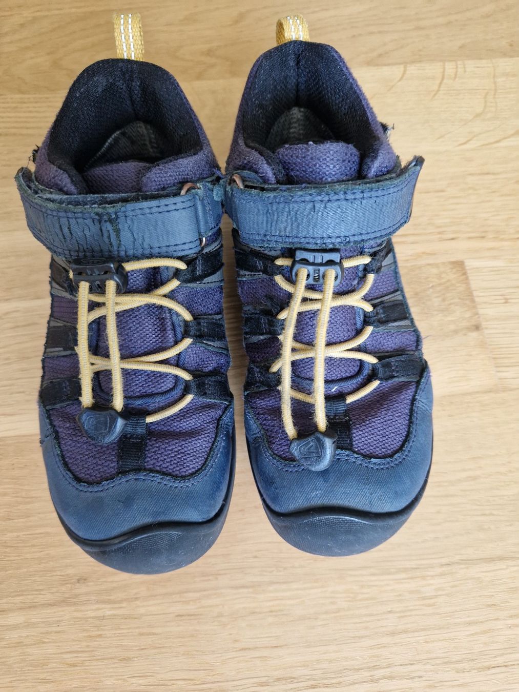 Keen Schuhe für Jungen: Keen Low Wasserdicht Wanderschuh 32 – Gebraucht aus Gossau SG von dolores_x 1