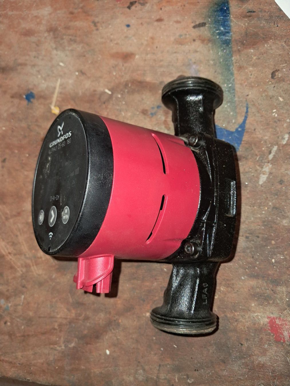 Grundfos Riscaldamento: Heizungspumpe Grundfos – Usato da Ettiswil venduto da Chutz8 1