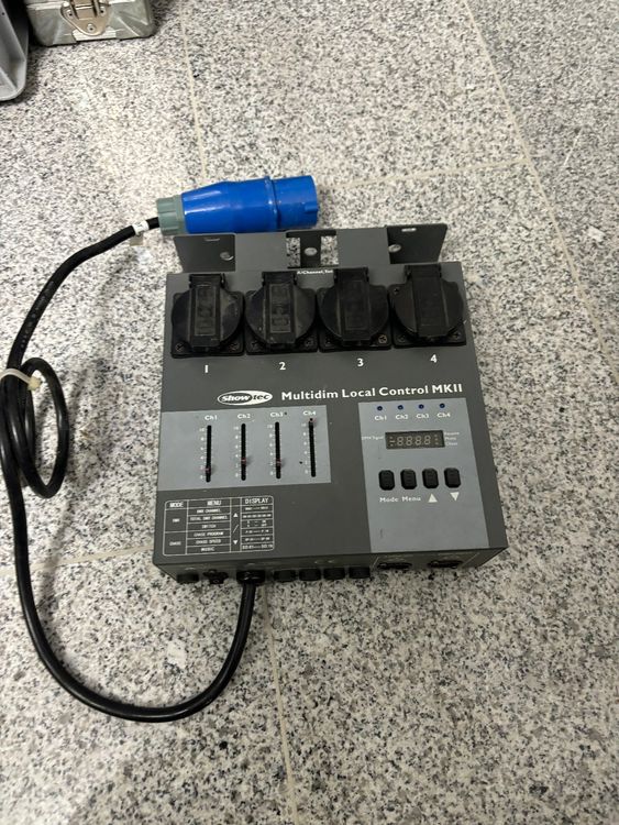 SHOWTEC Local Controler MKII ( 2 stück) (Gebraucht) in Erlenbach ZH für ...