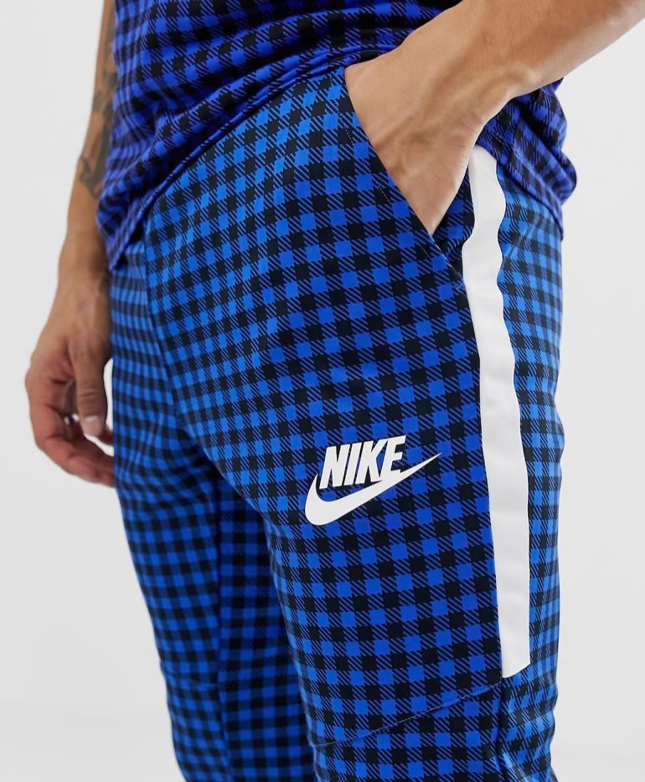 Nike Pantaloni: Pantalon Nike t. XS – Usato da Peseux venduto da Gilloss 1