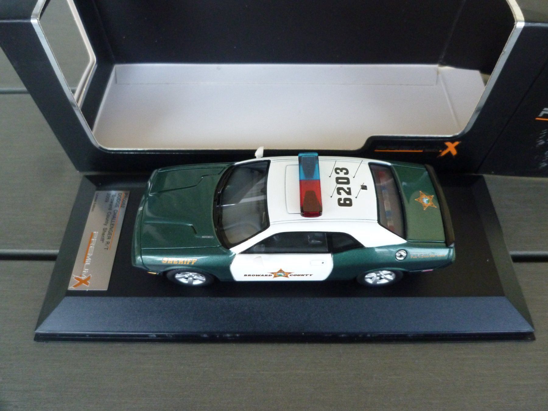 Modellini d'auto: Dodge Challenger R/T  (Sheriff 2009) – Nuovo e nell'imballaggio originale da Flawil venduto da Imperiosud 6