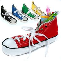 Kunststoff Federmäppchen «Turnschuh»
