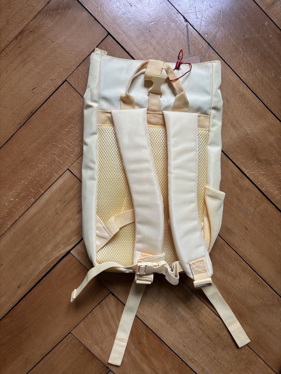 Sacs à dos: Sac à dos jaune – Neuf avec emballage d'origine à La Chaux-de-Fonds par _saraa23 1