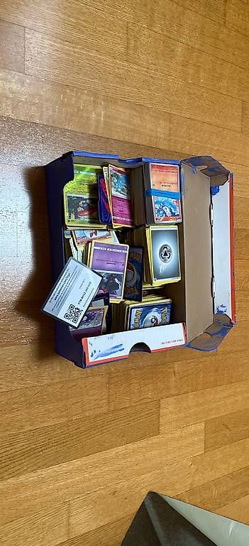 Carte collezionabili: Schuhbox voll mit Pokemon Karten – Usato da Uettligen venduto da mil_s5b6