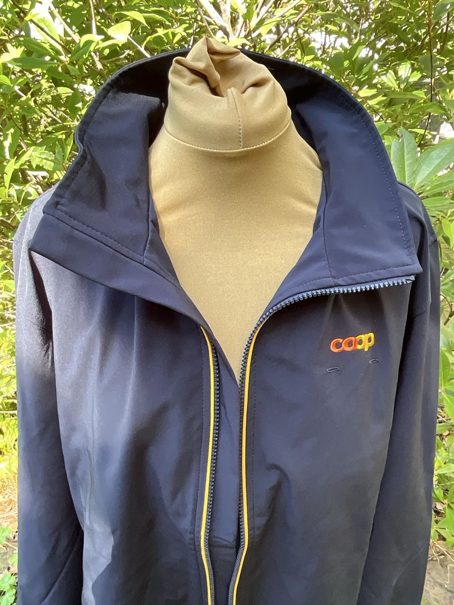 Giacche: Softshell Jacke Coop Damen schwarz Grösse L – Usato da Basel venduto da Genie2 3