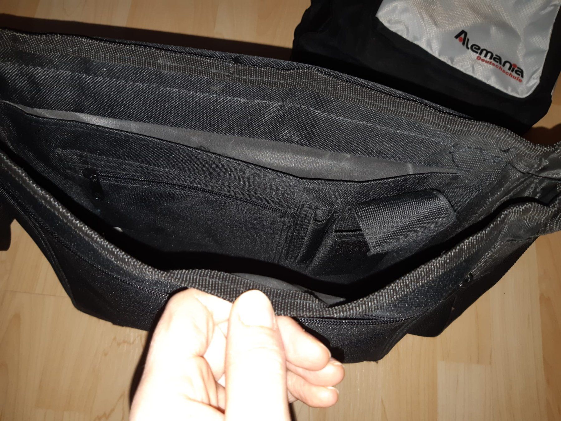Borse: 2 REISETASCHE – Usato da sachseln venduto da soficool 6