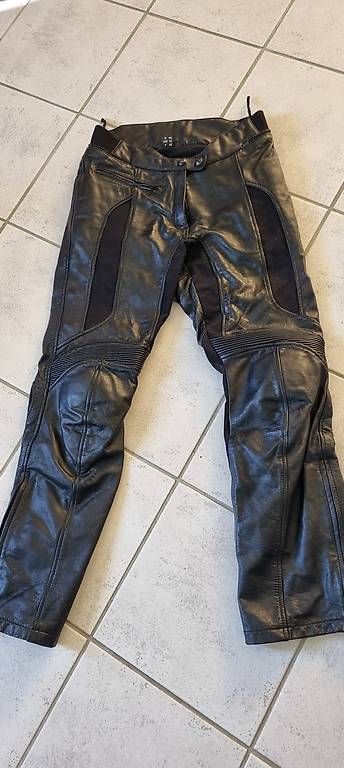 Kleiderpakete: Top Leder Hose und Jacke  – Gebraucht aus Mellingen von Louisam 2