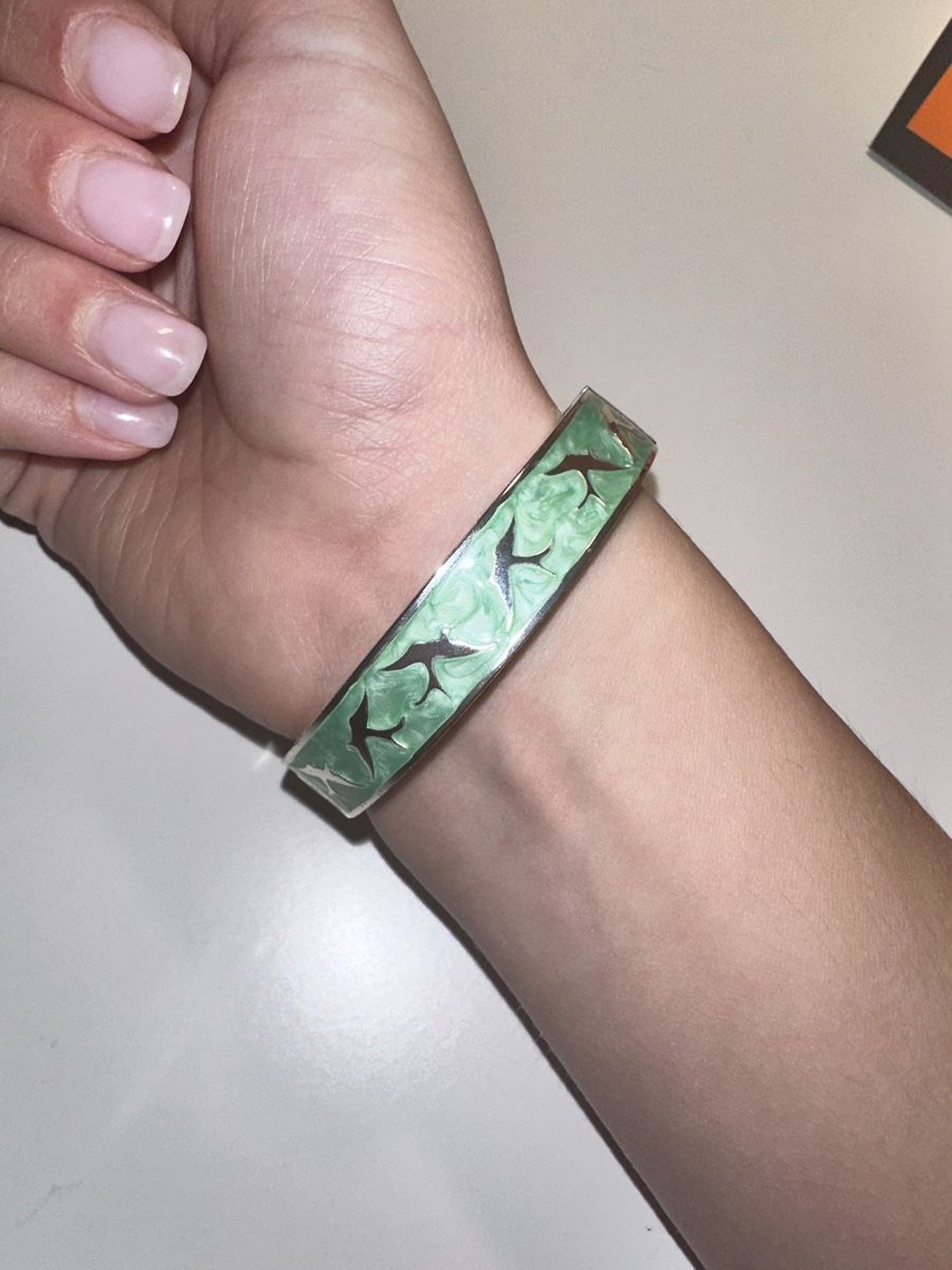 Bracciali & Braccialetti: Bangle with pattern by the brand Syl🩵 – Usato da Winterthur venduto da nik_pr58 1