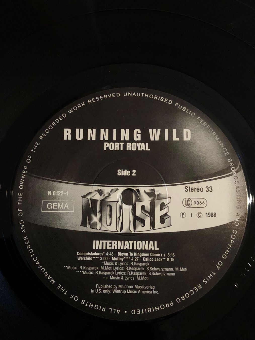 Vinyles: Running Wild. 1988. Port Royal – D'occasion à Faulensee par Mizuno06 3