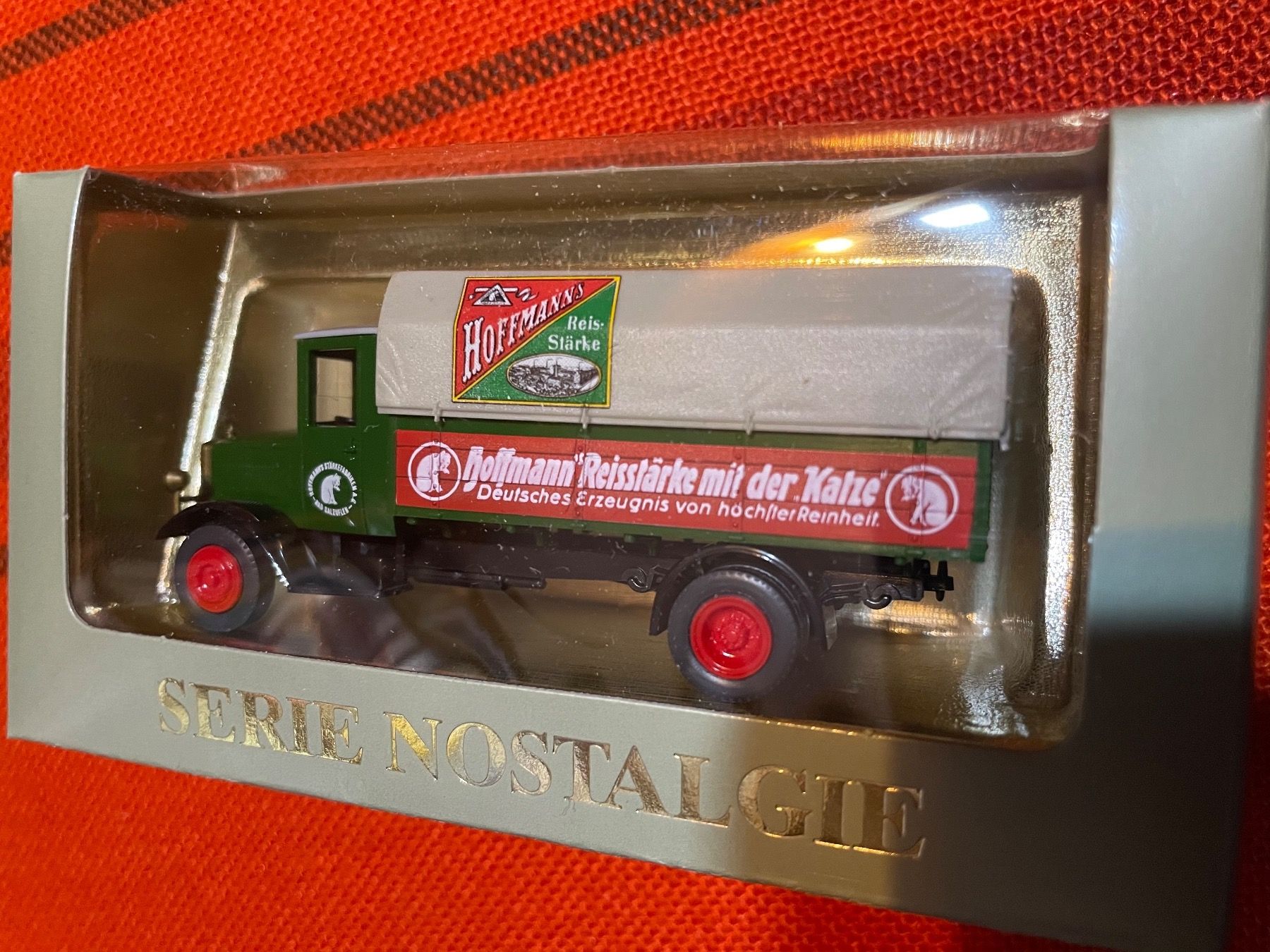 Roskopf Modellini d'auto: RoskopF 1010 1:87 Nostalgie Neu – Nuovo e nell'imballaggio originale da Wohlen AG venduto da NincoA-Z