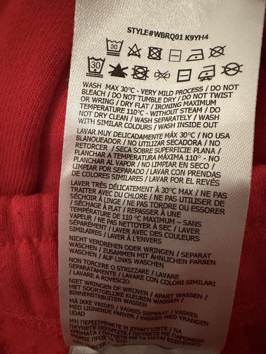 Guess Pantalons: Guess Trainerhose – D'occasion à Eschenbach LU par Tatzi1 7