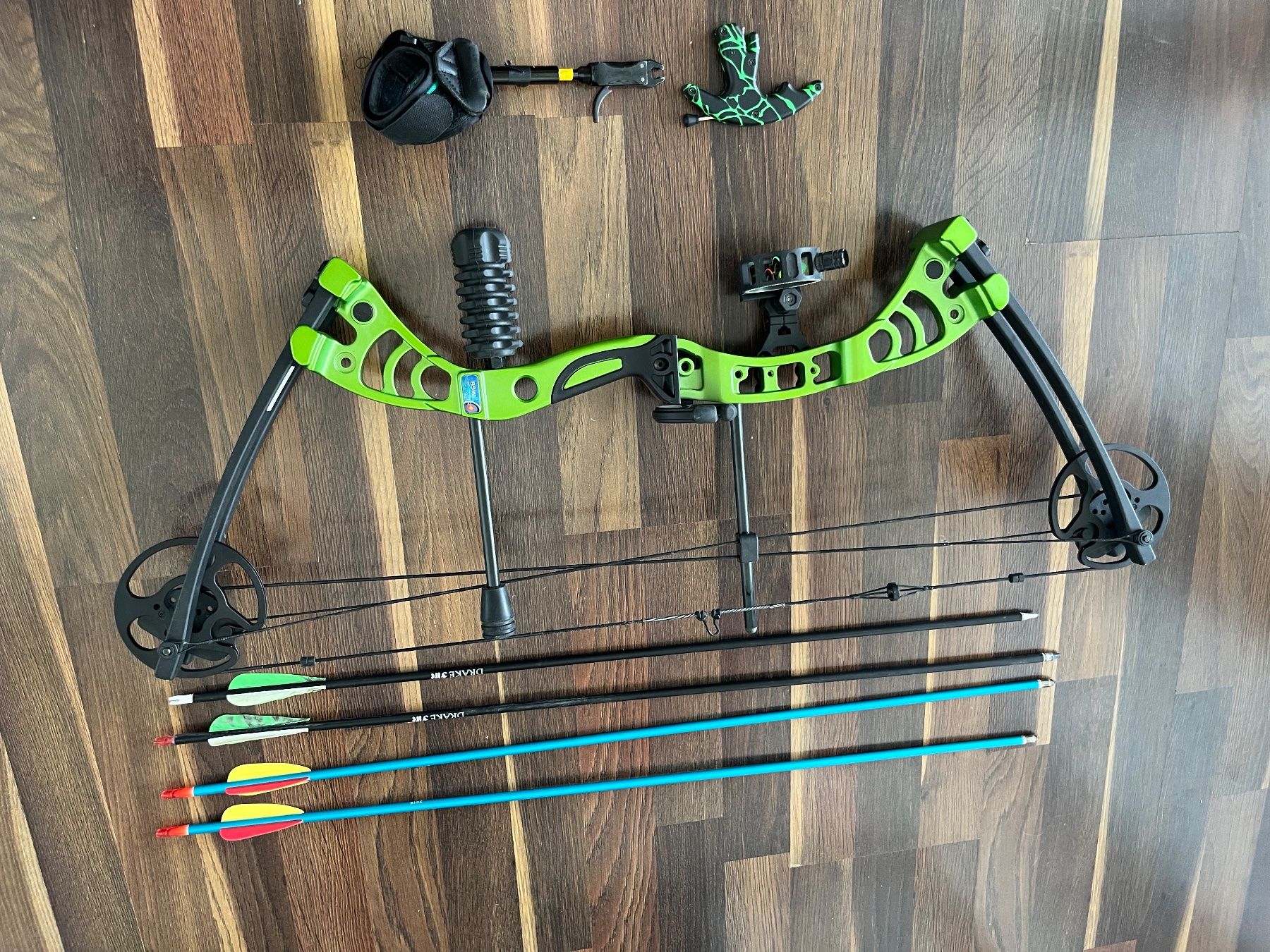 Tir à l'arc: DRAKE Gecko - 30-55 lbs - Compoundbogen – D'occasion à Beringen par BeKne