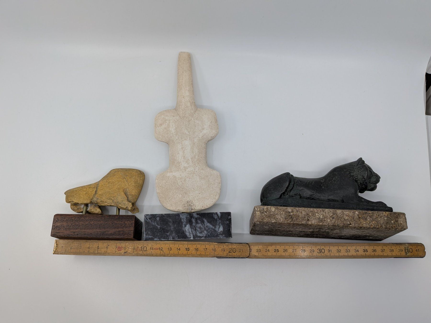 Figuren: 3 Figuren Skulpuren – Gebraucht aus Emmen von magelan 3