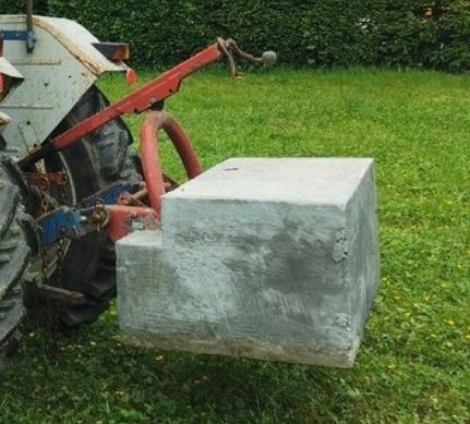 Tutte le macchine: Gegengewicht – Usato da Bubikon venduto da schmidinik