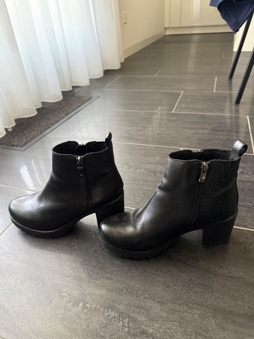 Damenschuhe: Stivaletti nuovi – Neu (gemäss Beschreibung) aus Losone von AriCol1512 1