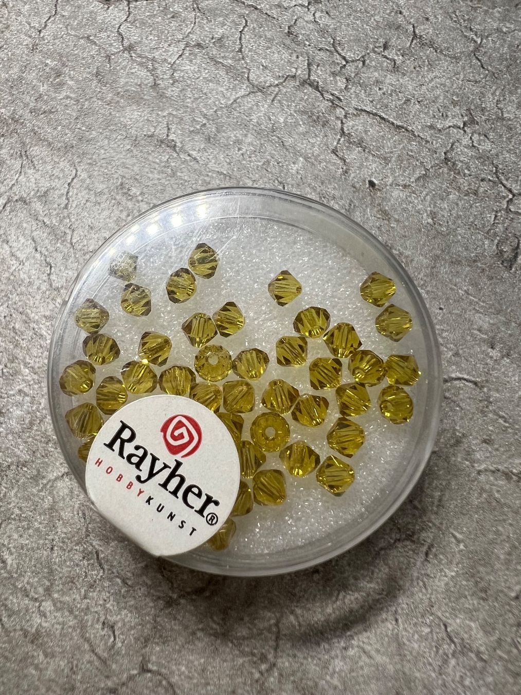 Perle (finte): Rayher / Swarovski Perlen 4mm – Nuovo e nell'imballaggio originale da Stein AG venduto da Anastasia_Asya