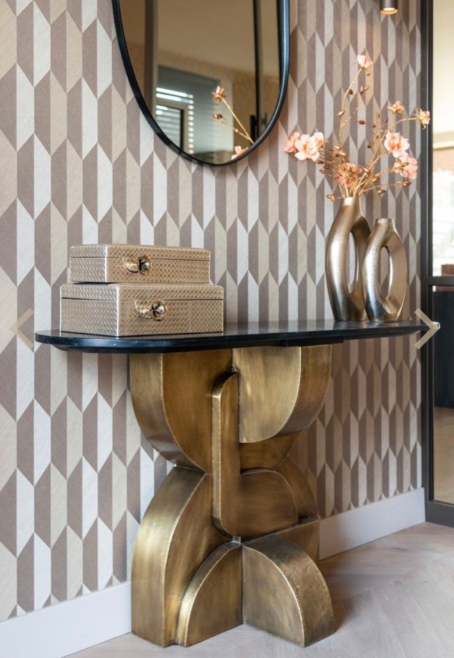 Tables: Richmond interiors** Console Maddox black/gold – Neuf avec emballage d'origine à Ruswil par Miami-2026