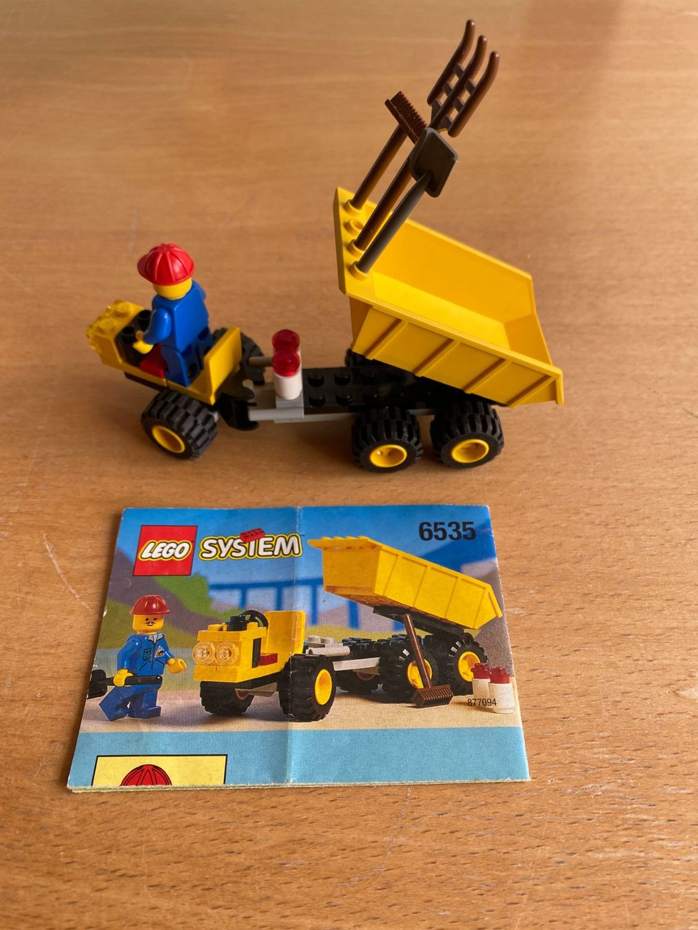 Lego Baukästen: 2 Lego Sets 6667 Strassenbau-Reparaturwagen und 6335 Dumper – Gebraucht aus Niederuzwil von Flohbruno 1