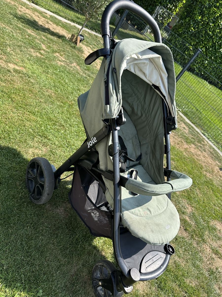 Joie Poussette: Joie travelbuggy / Kinderwagen  – D'occasion à Fruthwilen par mar_dzv9