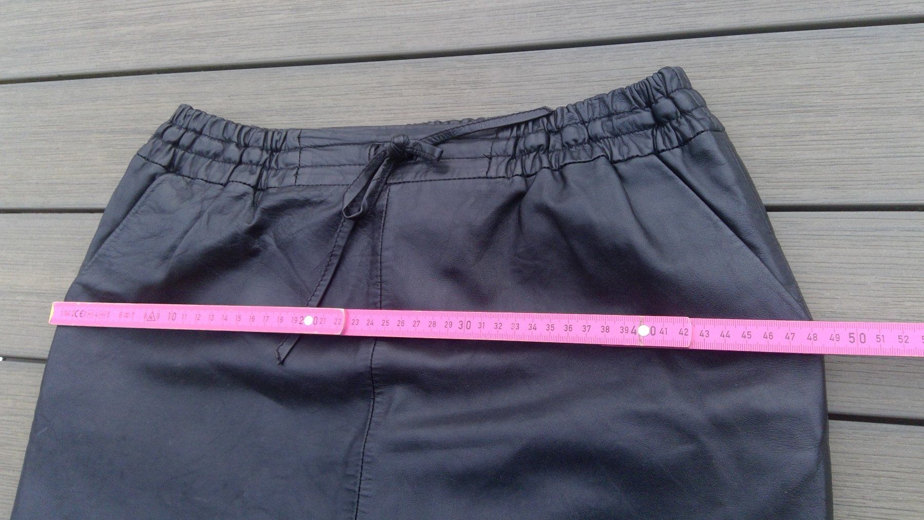Röcke: Jupe en cuir Soft Grey La Redoute, taille 38 – Gebraucht aus Agiez von chouchanelle 5