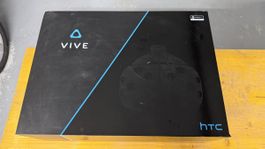HTC VIVE VR Headset Controller Bundle gebraucht