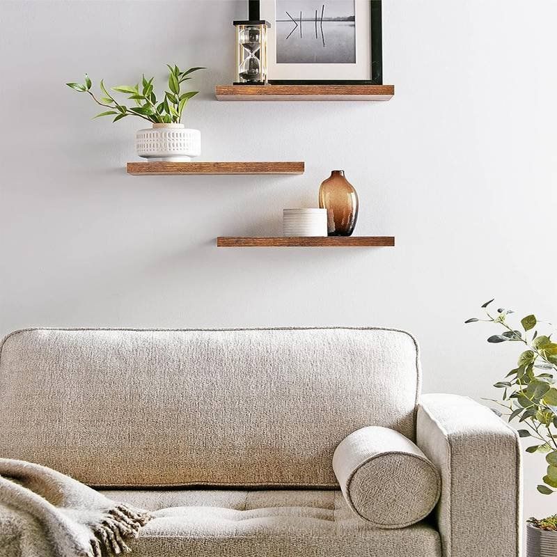 Regale: FLOATING SHELF    NUSSBAUM - OPTIK     SCHWEBENDES WANDREGAL – Gebraucht aus Romanshorn von  2