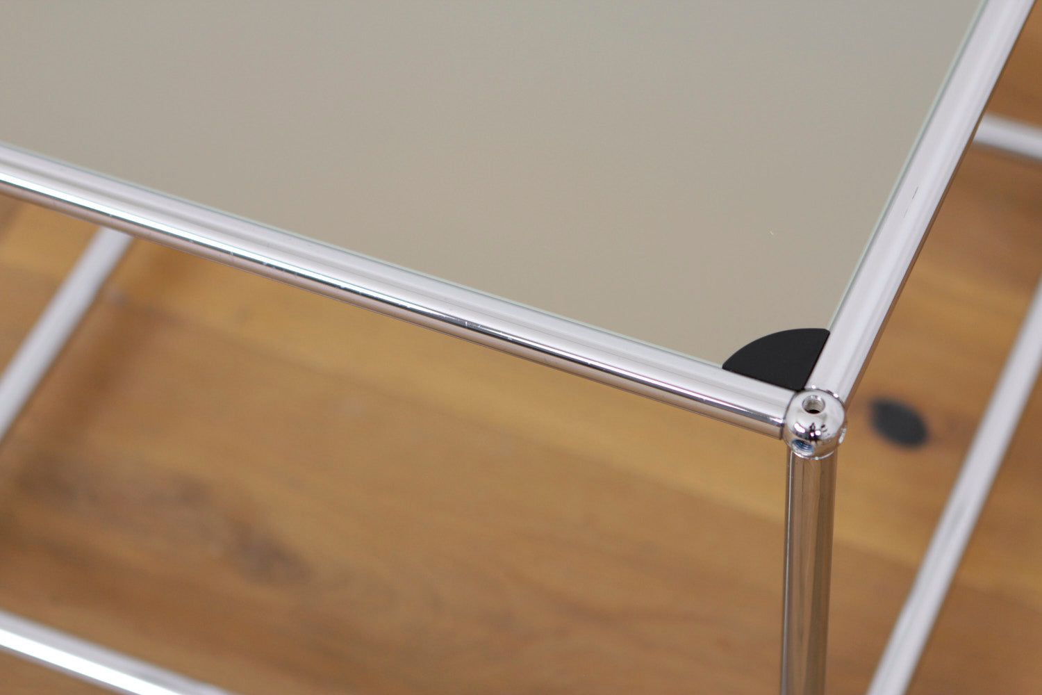 Scaffali: USM Regal Milchglas #1214 – Usato da Affoltern am Albis venduto da Zapro 3