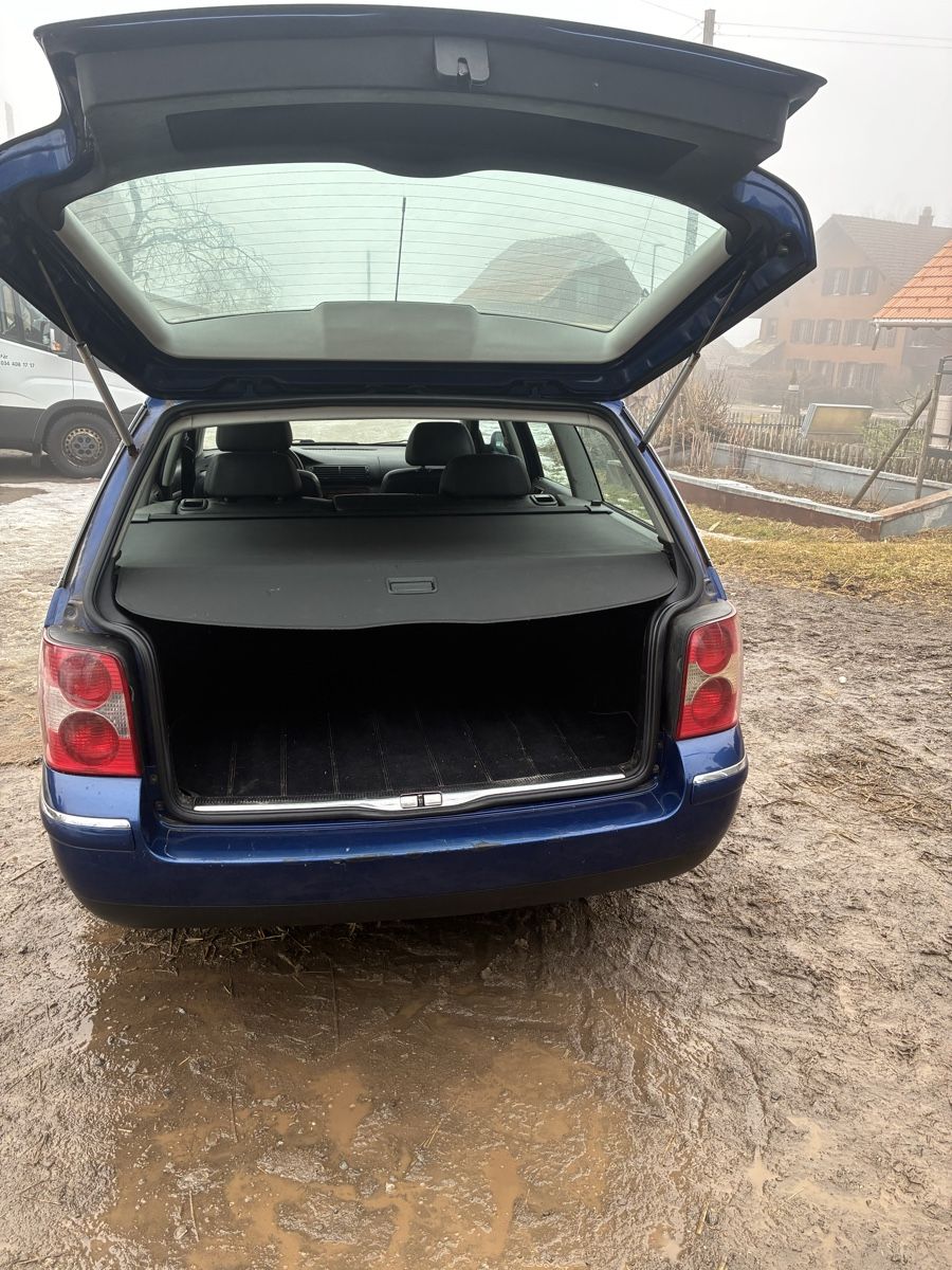 VW Automobili: VW Passat Stationswagen V6 4-Motion, – Usato da Häutligen venduto da Ulim6115 2