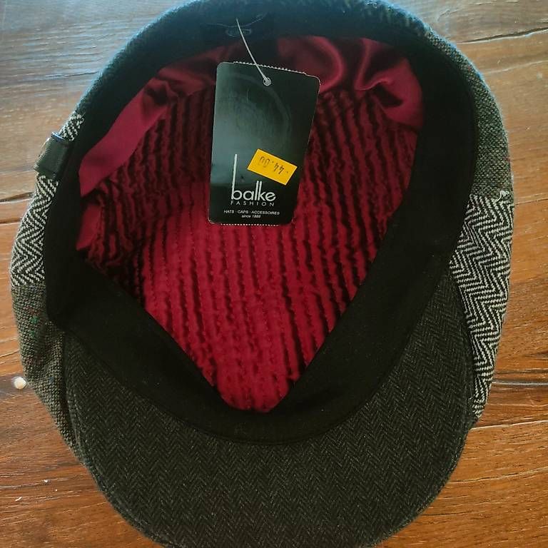 Copricapi, berretti & cappellini: Berretto in Stile newsboy – Usato da Losone venduto da hcm_jvn8 2
