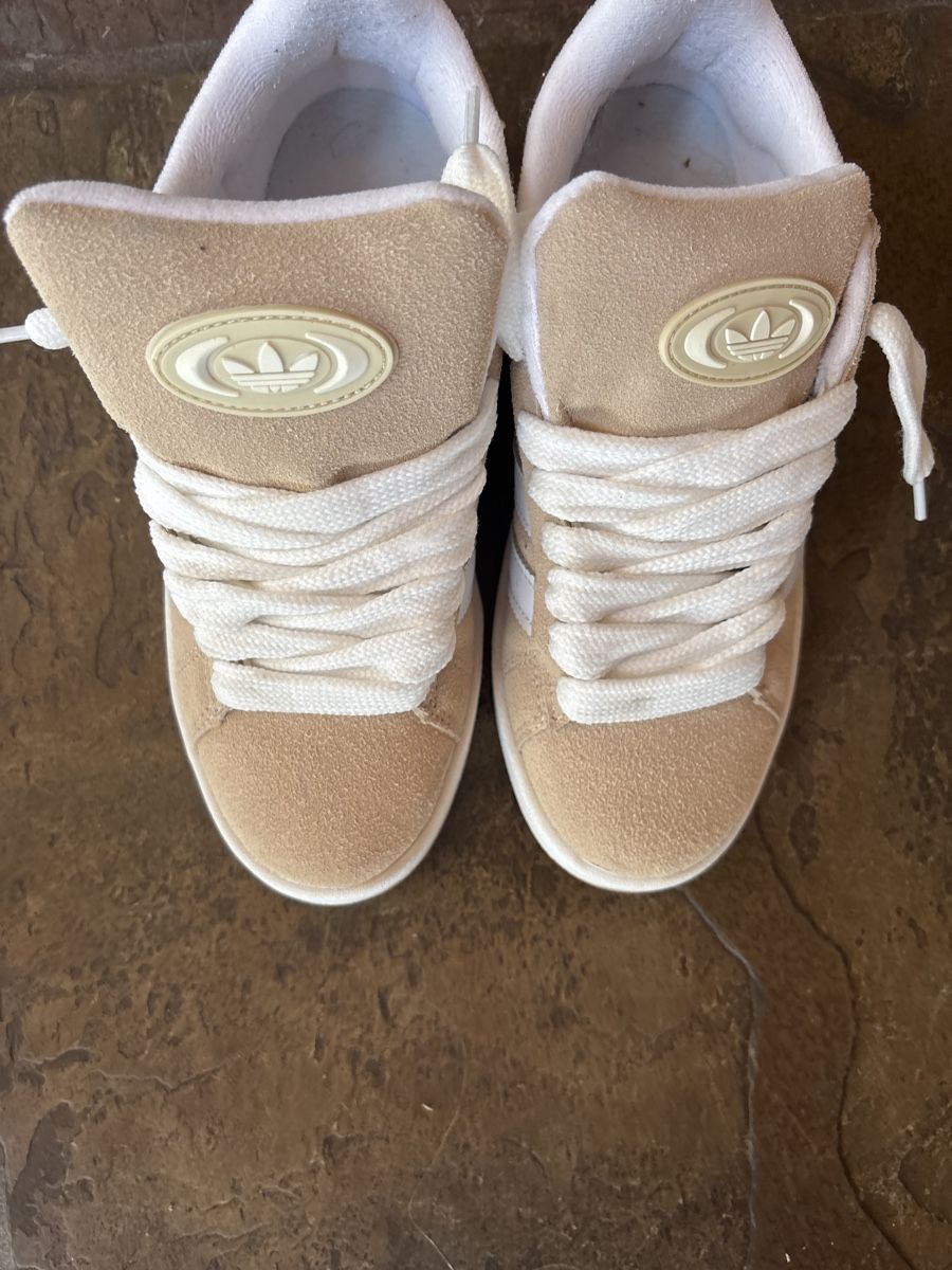 Chaussures femmes: Campus Adidas – D'occasion à Untersiggenthal par mec_jz68