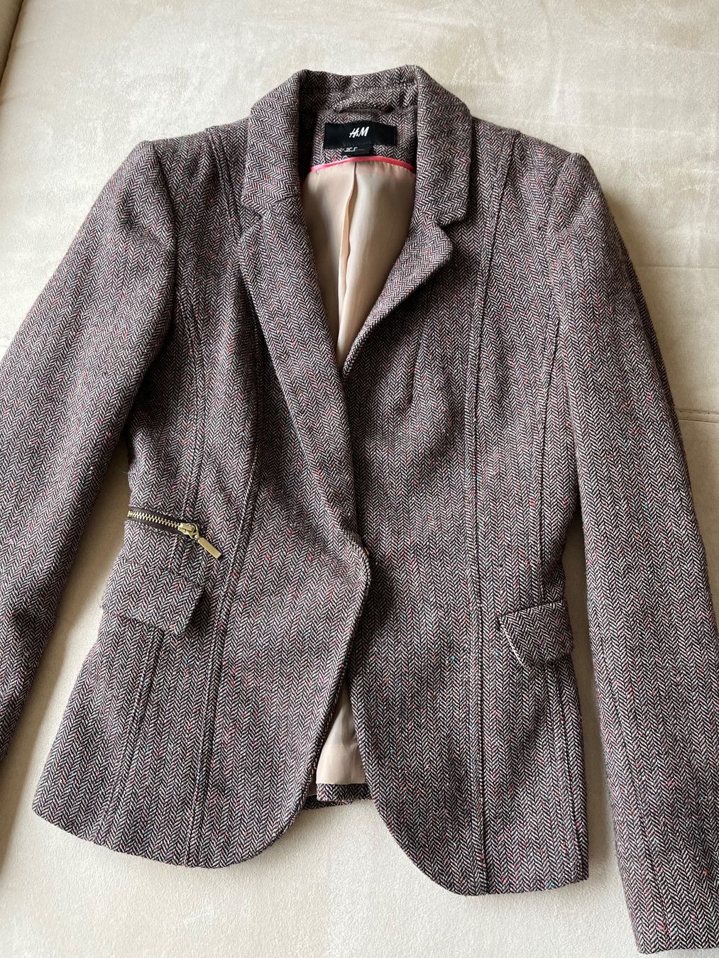 H&M Giacche: H&M Jacke Gr.34 – Usato da Stäfa venduto da Exclusive0 1
