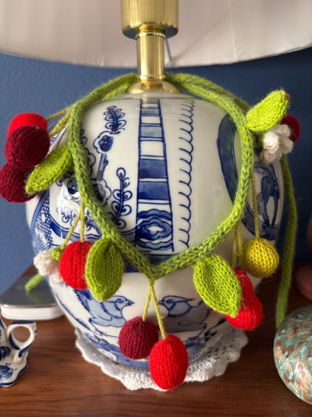 Catenine: Handgestricktes Halsschmuckstück "Kirschen" – Nuovo (secondo la descrizione) da Zürich venduto da STYLEHAUS