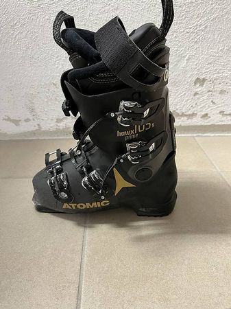 Skischuh Atomic