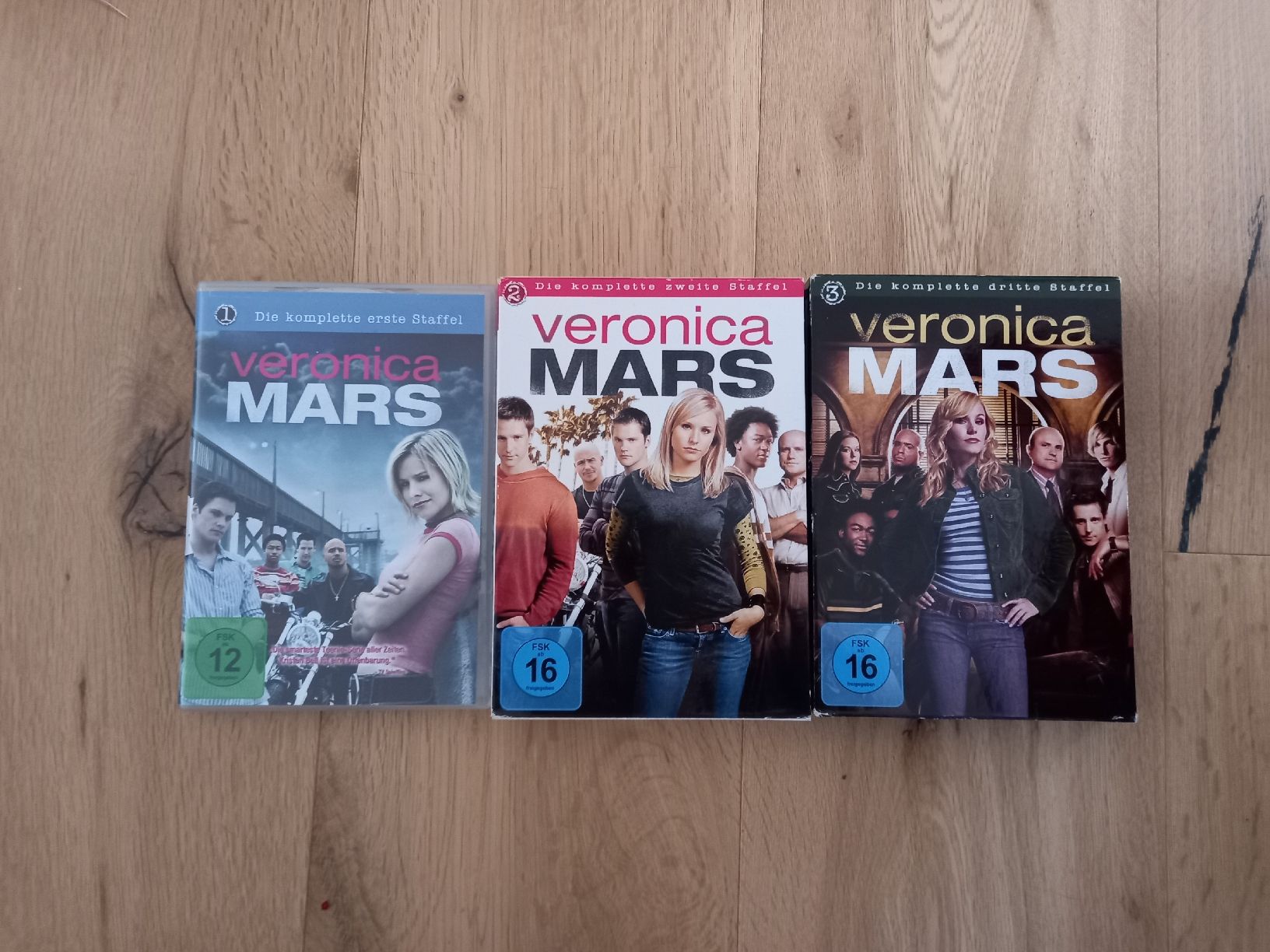 Tutti i DVDs: Veronica Mars, Staffel 1-3 – Usato da Aarburg venduto da chregi79