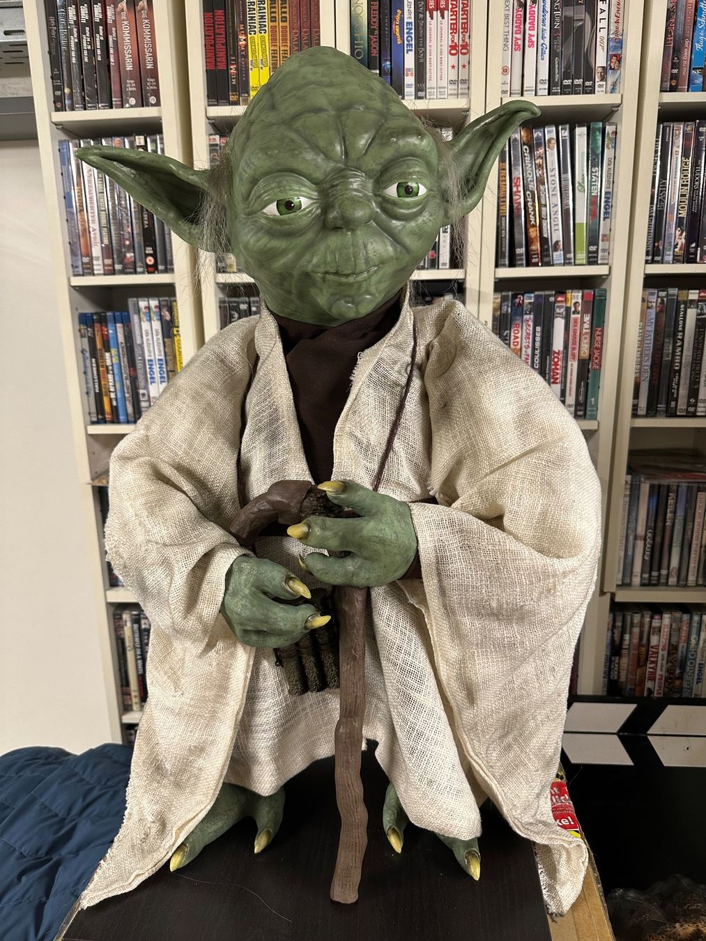 Statuette: 1:1 Yoda Statue Star Wars custom Not Sideshow lifesize – Usato da Schlieren venduto da Moviepropde