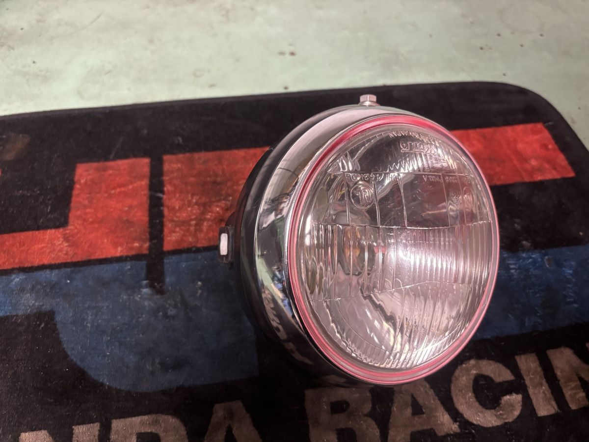 Yamaha Phares: Yamaha XT 125 phare complet – D'occasion à Mézières VD par P-M-C 9